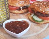 A picture of step 4 of Classic beef burger.