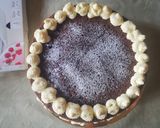 Foto del paso 9 de la receta: Tarta de chocolate rellena de frambuesa y mousse de vainilla 🥧
