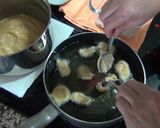 Foto del paso 7 de la receta: Buñuelos rellenos de crema pastelera