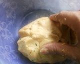বেসন কা মিনি পুরি(Besan Ka Mini Puri recipe in bengali) রেসিপির ধাপ 5 ছবি