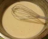 Foto langkah ke 2 dari resep Martabak Manis Teflon (no mixer, takaran sendok).