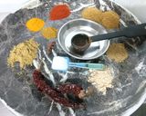 A picture of step 2 of Spicy Pear Chutney.