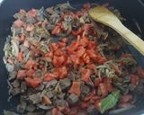 Foto del paso 2 de la receta: Tomaticán chileno con carne de vacuno corte ganso