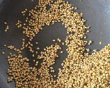 A picture of step 3 of Dhaniya panjiri.