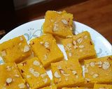 बेसन की बर्फी(besan ki barfi recipe in Hindi) रेसिपी चरण 12 फोटो