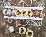 Foto del passaggio 7 della ricetta Mendiants di cioccolato e frutta secca