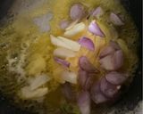 Foto langkah ke 2 dari resep Telur Ceplok Saus Tiram.