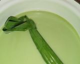 Foto langkah ke 2 dari resep Bubur Sumsum Pandan.