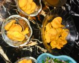 A picture of step 5 of Khatha pani pakora😋کھٹا پانی پکوڑہ 😋.