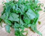 Hình bước làm 2 của món Gỏi gà xé phay
