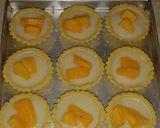 Foto langkah ke 4 dari resep Pie buah isi mangga.