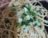 Foto langkah ke 4 dari resep Spaghetti Garlic Lemon Shrimp.