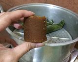 Foto langkah ke 1 dari resep Lepet Singkong Kelapa.