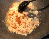 A picture of step 1 of Grandma’s Crab Misua.
