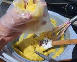 Foto langkah ke 4 dari resep Kue Soes (Kulit Sus) Ala Fe.
