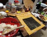 Foto langkah ke 3 dari resep Simple Sushi Roll.