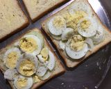 A picture of step 4 of Egg Vegetable Sandwich.