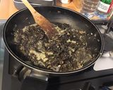 Une image de l'étape 3 de Gratin de riz aux trompettes de la mort bœuf séché et parmesan.