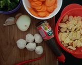 Foto langkah ke 1 dari resep Cah sayur bakso ikan.