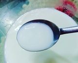 Hình bước làm 3 của món Sữa chua mềm mịn thơm thơm