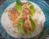 Foto del paso 4 de la receta: Wrap de pollo a la miel y mostaza