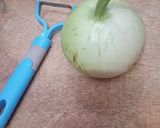 A picture of step 1 of Ghiya ka raita😋.