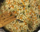 Foto del paso 5 de la receta: Risotto de langostinos y salmón