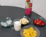 Foto del paso 1 de la receta: Licuado multifrutal