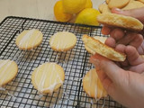 Galletitas de limón sin Manteca con Glasé de limón