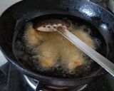 A picture of step 3 of Churma Ladoo.