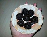 Foto langkah ke 3 dari resep Bola-bola cokies keju.