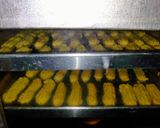 Foto langkah ke 4 dari resep Sweet Cheese Chocholate Cookies.