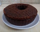 Foto langkah ke 10 dari resep Bolu Karamel / Sarang Semut 5 Telur No Mixer.