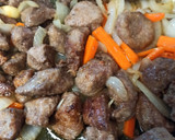 Foto del paso 5 de la receta: Guiso de buey al vino tinto 🐂