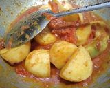 A picture of step 3 of Chicken aloo ka salan.