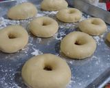 Foto langkah ke 5 dari resep Donat Goreng.