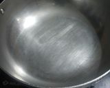 A picture of step 2 of Gajar ka halwa.