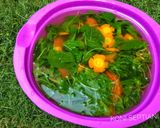 Foto langkah ke 4 dari resep Sayur bayam wortel / sayur bening.