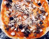 صورة لخطوة 2 من وصفة بيتزا🍕🧀🥩