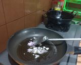 Foto langkah ke 6 dari resep Ayam Goreng Saus Tiram.