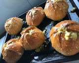 Foto langkah ke 8 dari resep Garlic Cream Cheese Bread.