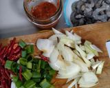 Foto langkah ke 2 dari resep Tumis buncis udang.
