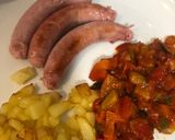 Foto del paso 6 de la receta: Salchichas con sanfaina y patatas
