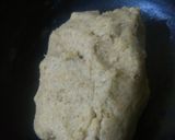 A picture of step 1 of Multi grain base spinach corn topped pizza.