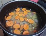 Foto langkah ke 2 dari resep Sayur Bayam Bakso Daging Bening.