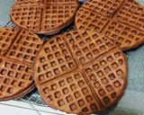 Foto langkah ke 5 dari resep Waffle coklat crispy with Nutella .