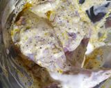 A picture of step 1 of Black pepper and curry leaves chicken.