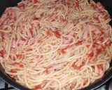 Pas rețetă Spaghete cu șuncă presată și cașcaval 3 fotografie