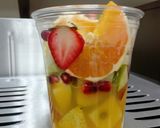 Foto langkah ke 3 dari resep Mix Fruit Cocktail.