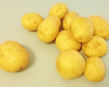 Foto del paso 1 de la receta: Patató salteado con mantequilla y romero